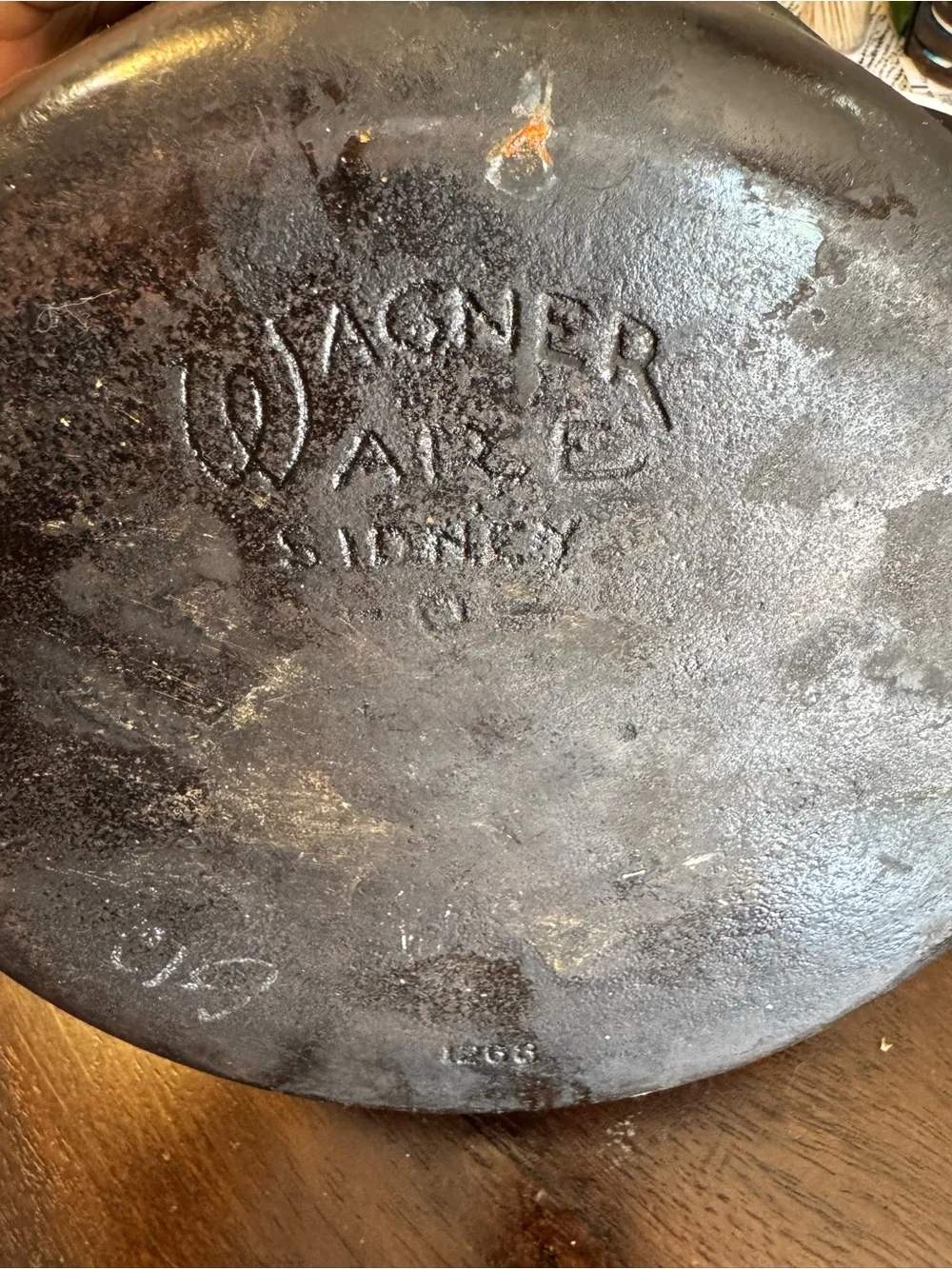 Wagner ware cast Iron Dutch Oven with Lid - Black